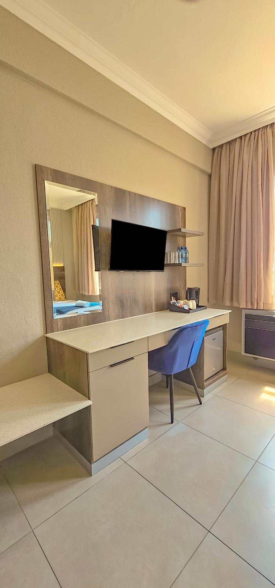 Hotel Albany Durban